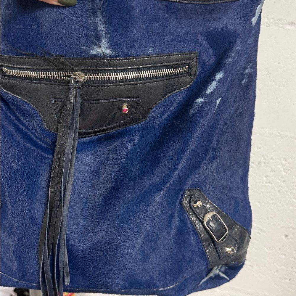 BALENCIAGA The Day Hair Calf Bag Hobo - Blue Dyed - LIKE NEW Condition - Zip Top - Picture 3 of 6
